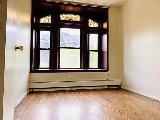 Rented by Blue Egg Realty Corp | media 32