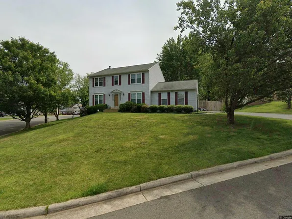 3511 Millet St, Woodbridge, VA 22192