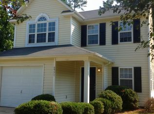 6951 Silver Garden Ln, Charlotte, NC 28216