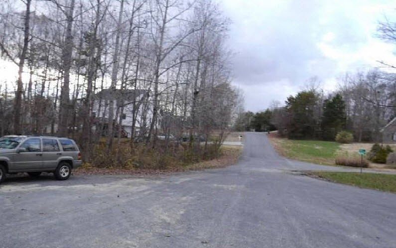 2nd image of 9441 Horse Creek Run