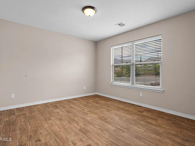 8804 Eclipse St #B — Photo 18