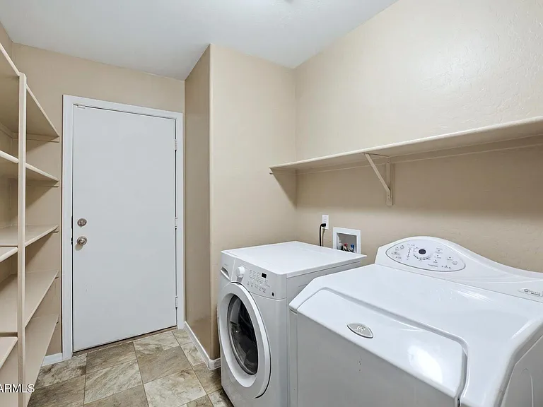 2655 S Sailors Way — Photo 19