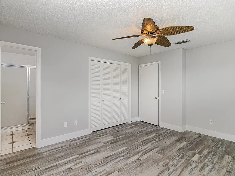 205 Trinidad Dr — Photo 10