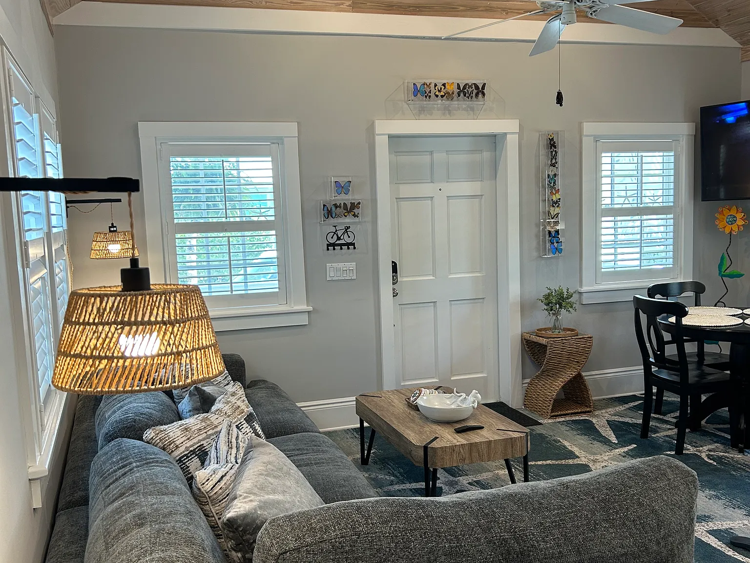 2 bed, 1200 sqft, $10,000 — Photo 2