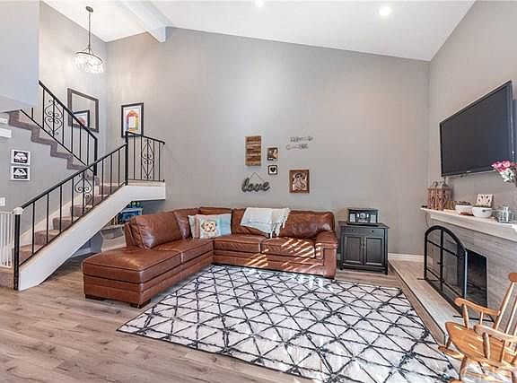 4th image of 1862 Galway Ln