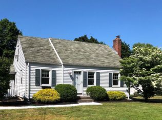 10 Barry Ln, Simsbury, CT 06070