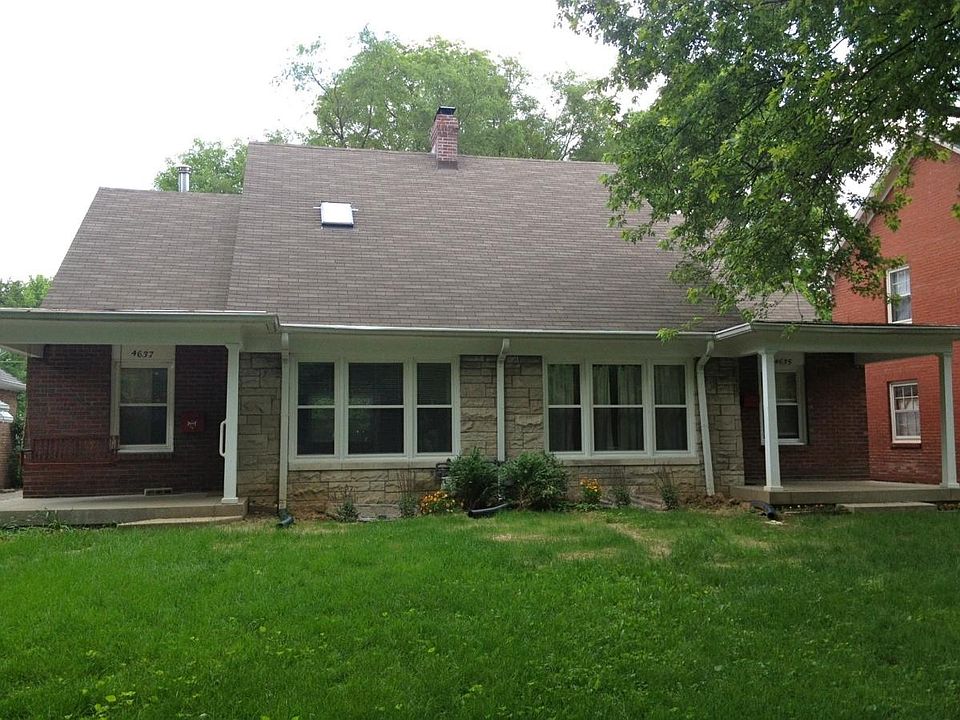 View of house, entrance on Left Side.