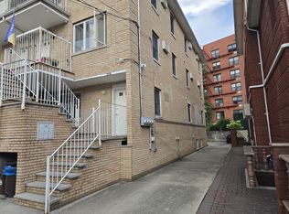 2715 E 23rd St #3B, Brooklyn, NY 11235
