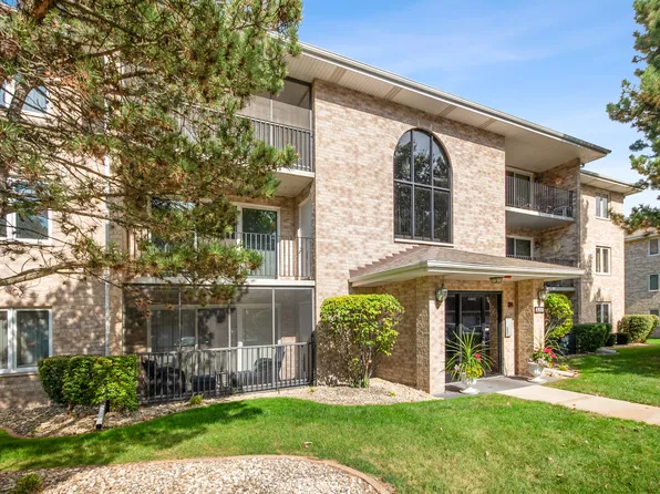 4920 134th Ct APT 206, Crestwood, IL 60418