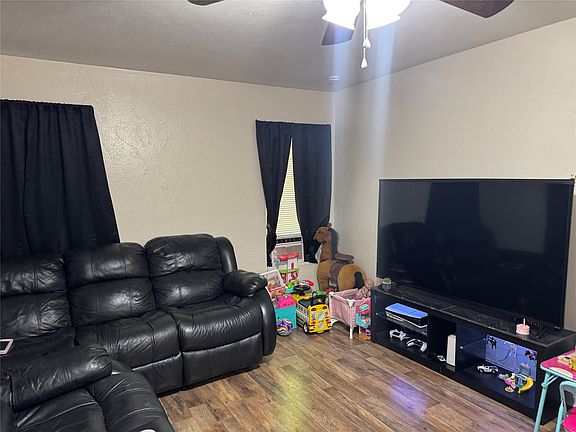 4th image of 2515 NW 24th St