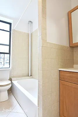 Rented by Bohemia Realty Group | media 8