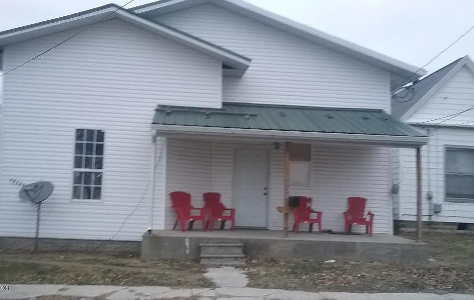 1st image of 1520 Elm St