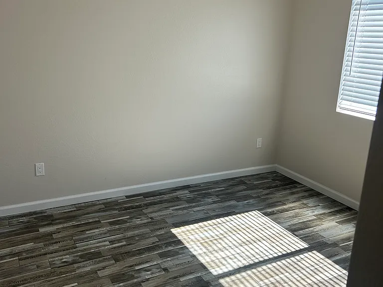 34357 S Old Black Canyon Hwy #8 — Photo 11