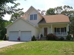 18 Tess Ct, Eatontown, NJ 07724