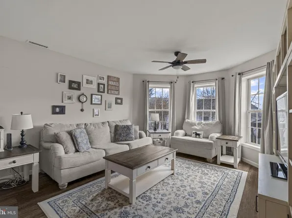 700 Grandview Ave, Norristown, PA 19403