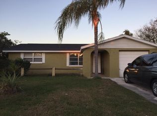 2221 Riomar Dr, Holiday, FL 34691