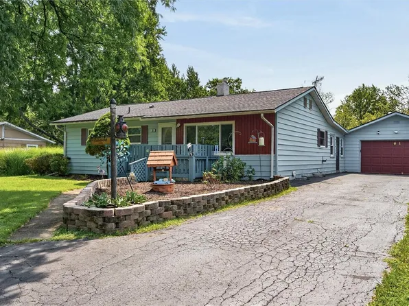 61 Faircrest Rd, Rochester, NY 14623