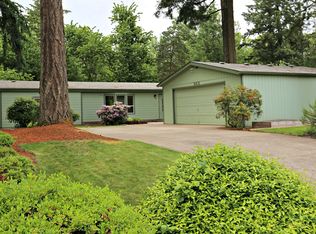 965 Willow Ave, Woodburn, OR 97071
