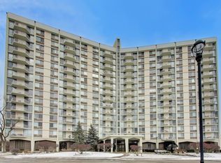 40 N Tower Rd APT 16N, Oak Brook, IL 60523