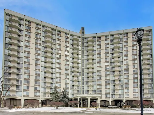 40 N Tower Rd APT 16N, Oak Brook, IL 60523