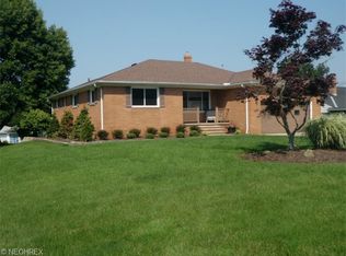 765 Radford Dr, Highland Heights, OH 44143