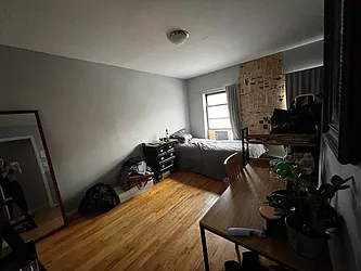 Rented by Salon Realty Corp