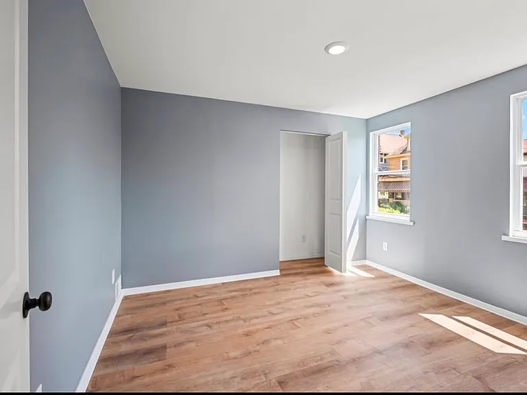 317 Anthony St — Photo 21