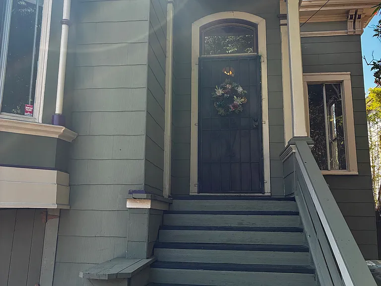 813 Wood St — Photo 2