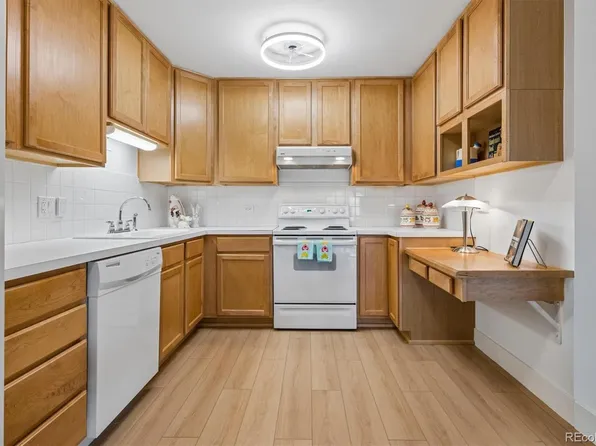 9340 E Center Avenue #4A, Denver, CO 80247