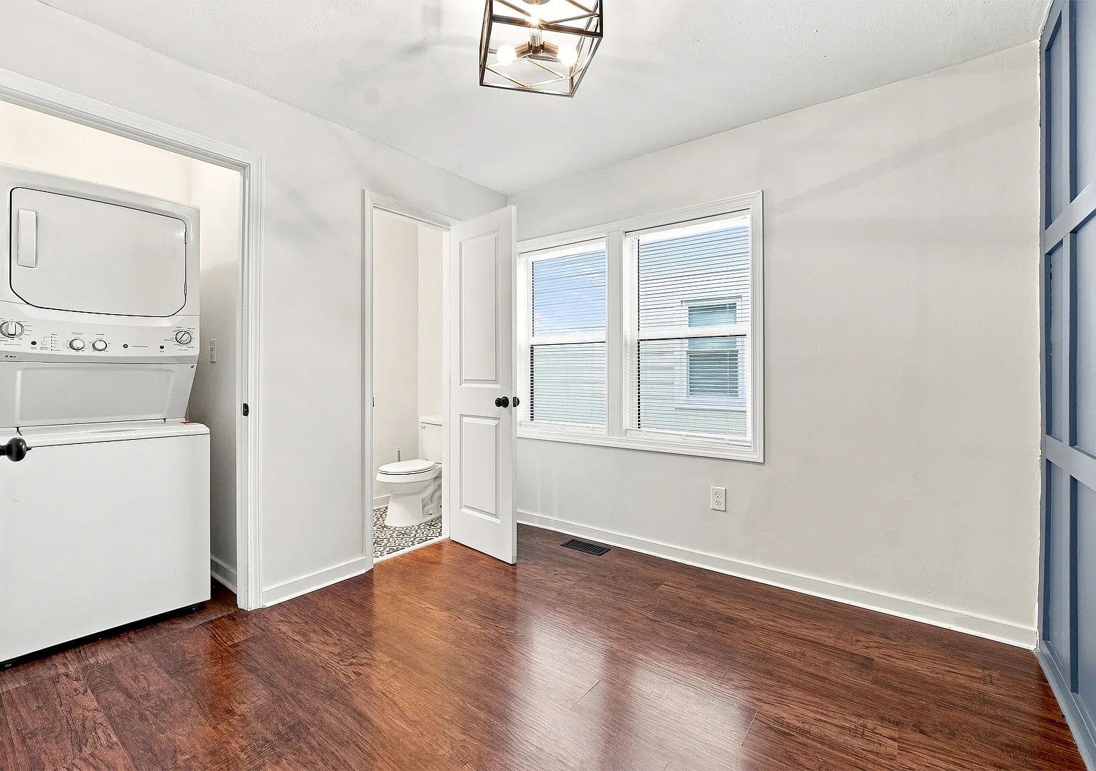 2 bed, 1.5 bath, 993 sqft, $1,850 — Photo 4