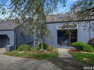 59 Long Hill Rd #59, Guilford, CT 06437