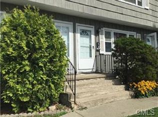7 Raymond Pl #B, Danbury, CT 06810