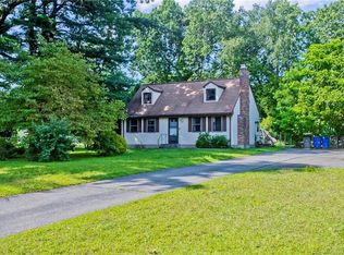 52 Indian Run, Enfield, CT 06082