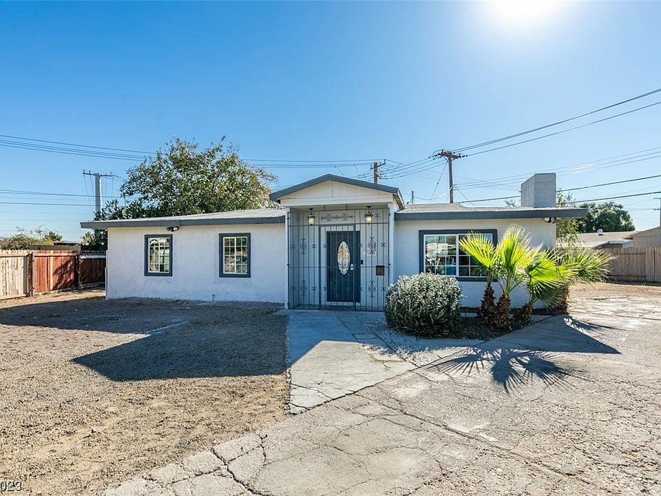 1st image of 2960 Palmdale St