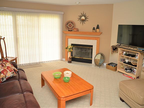 3rd image of N16W26573 Wild Oats Dr Unit C