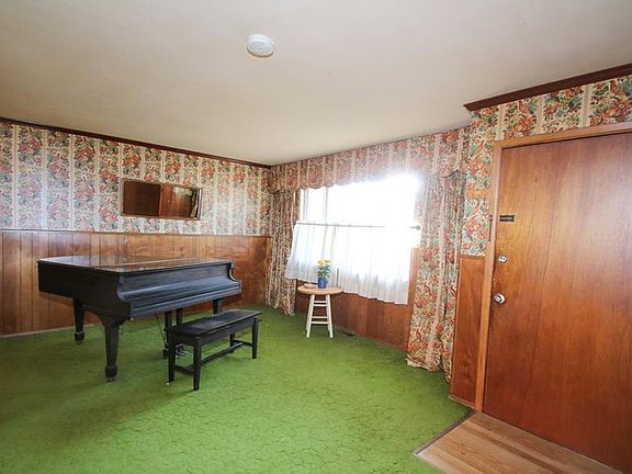 4th image of 206 W Brunswick Ave