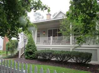 420 Summer Grove Dr, Douglas, MI 49406