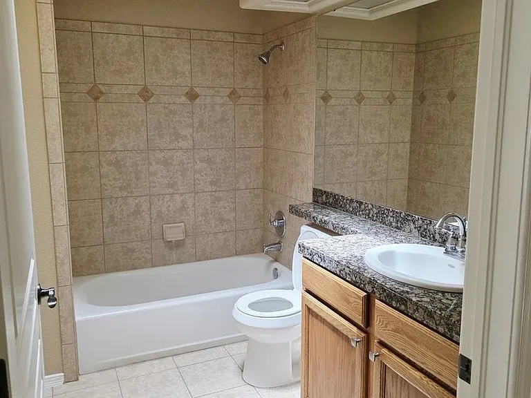 5705 Ireland Dr — Photo 7