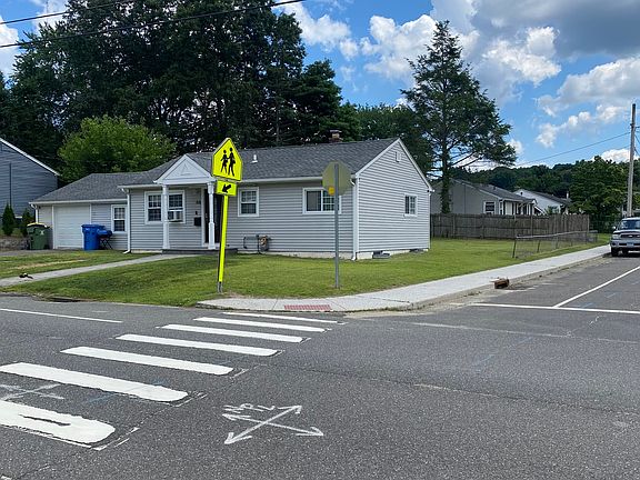 2nd image of 68 Wyoming Avenue