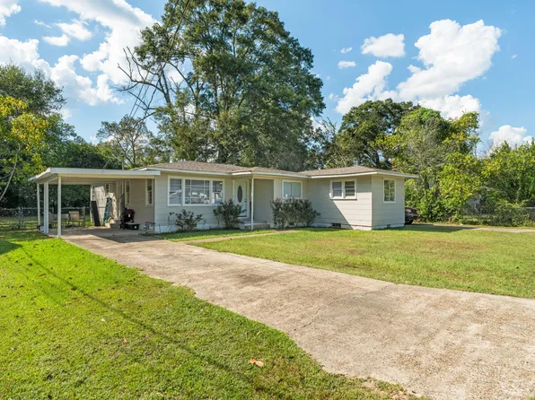 211 Waller St, Petal, MS 39465