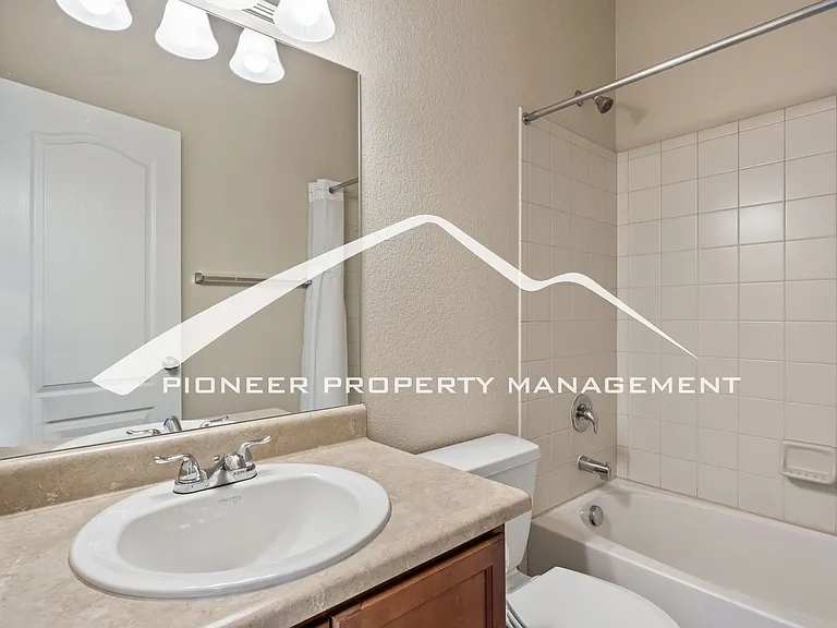 6247 Fowler Mill Point — Photo 14