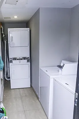 Rented by Nooklyn NYC LLC | media 43