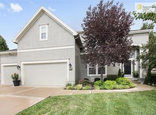 15841 Juniper St, Overland Park, KS 66224