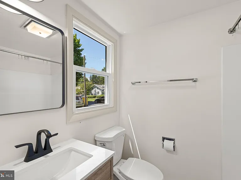 1504 Walnut St #A — Photo 11