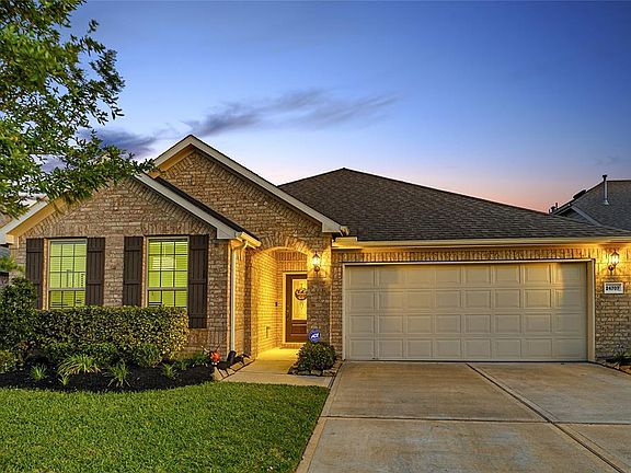 3rd image of 24707 Heirloom Ln