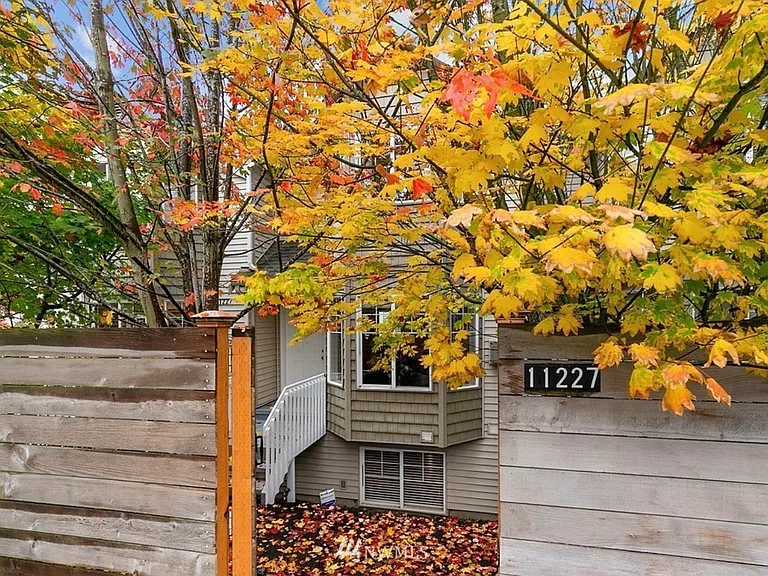 11227 Greenwood Ave N #B — Photo 25