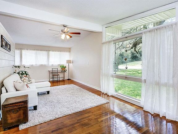 5th image of 5040 Springhill Dr