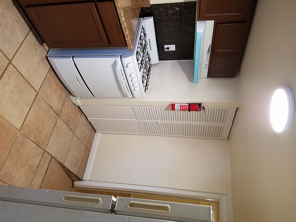 1st image of 725 Fairmont St NW #E