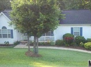 614 34th St NE, Conover, NC 28613