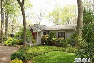 1st image of 92 Linda Ln W
